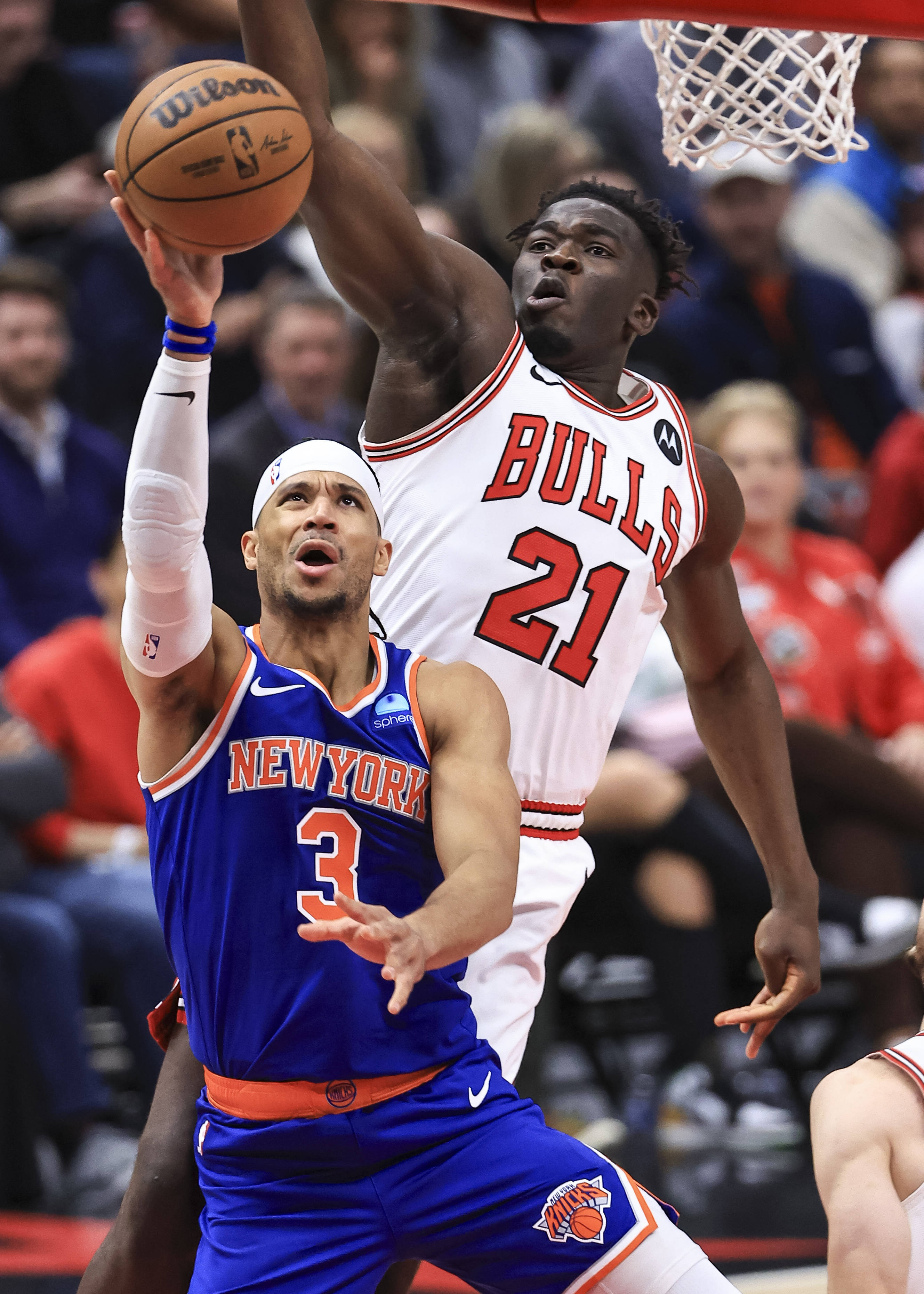 包含里程碑夜芝加哥公牛外线爆发，欧联国际比赛日刷纪录，态度坚定，身体对抗强度拉满的词条