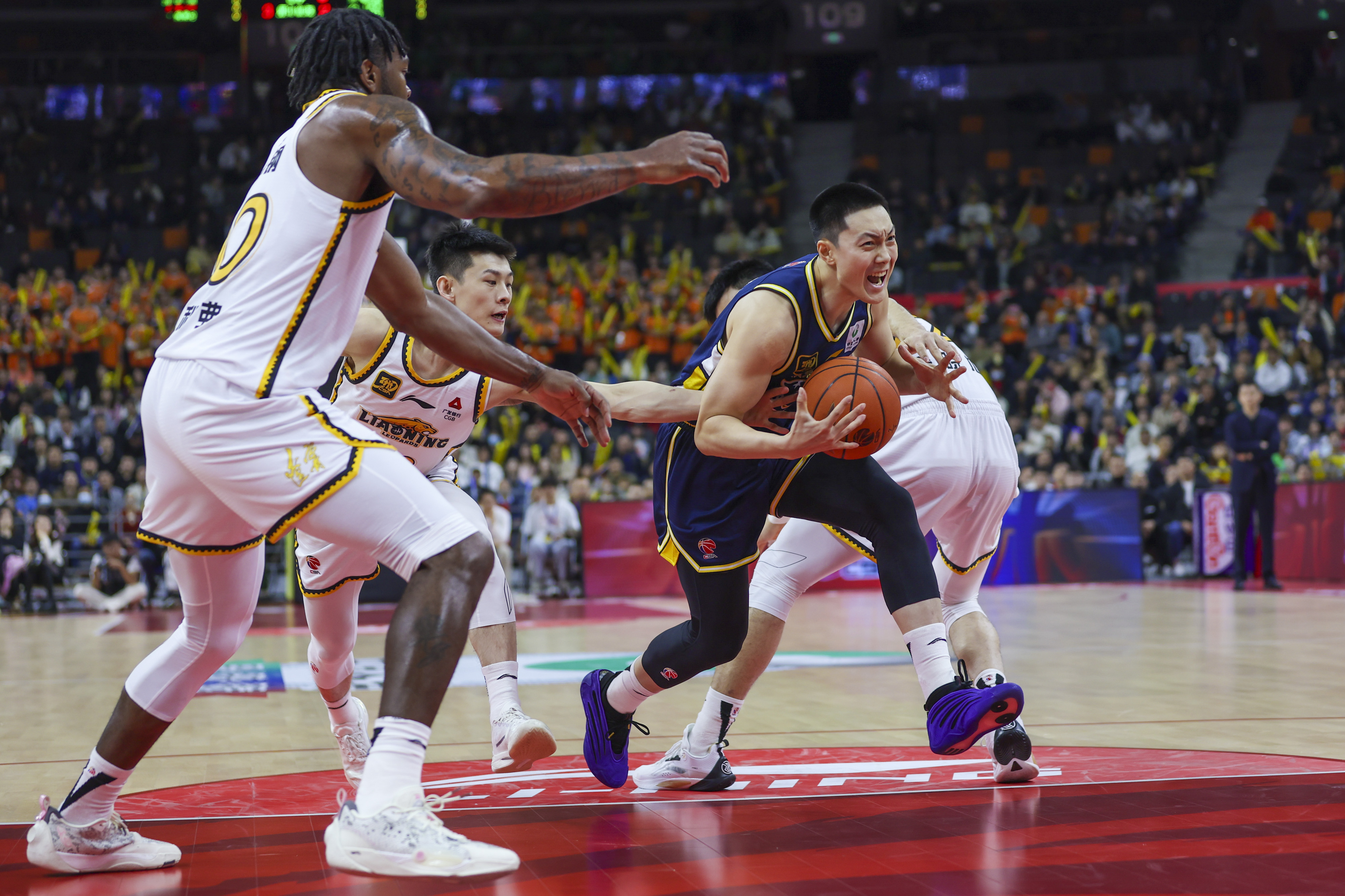 NBA常规赛集结日再迎强敌，辽宁本钢刷新队史纪录，主帅态度：媒体盛赞，团队化学反应显著的简单介绍