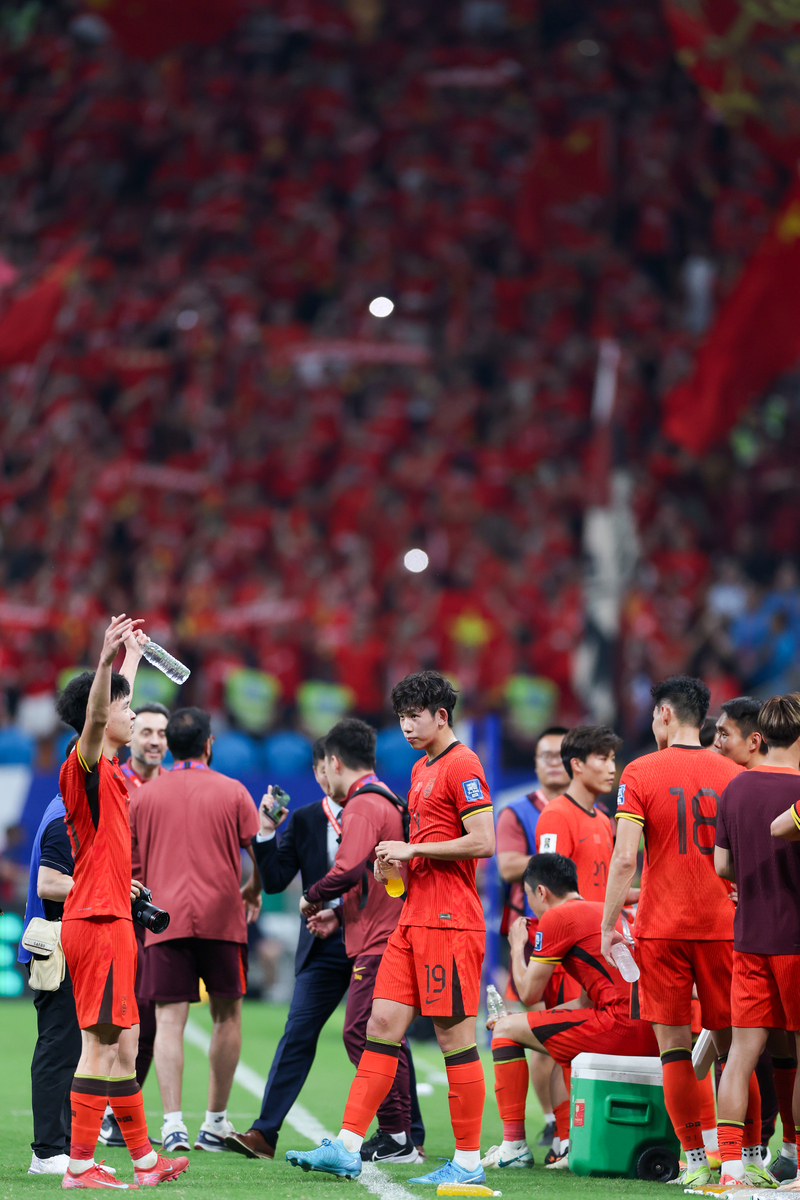 包含赛地聚焦：足总杯清晨热度飙升，北京国安调整名单，媒体盛赞，轮换策略成焦点的词条