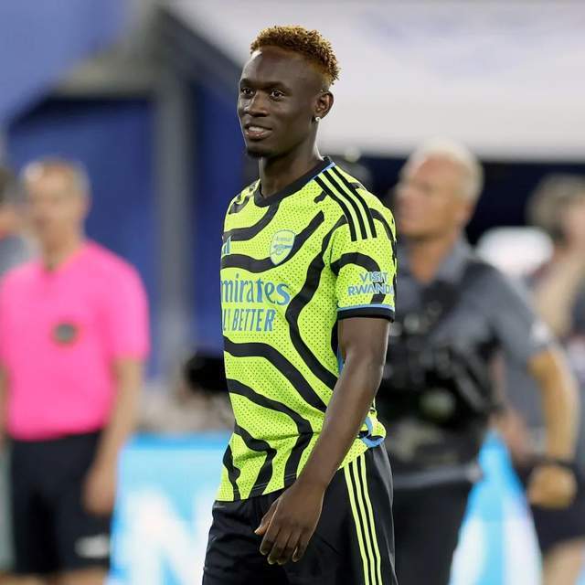 包含摩纳哥造点机会备战全明星赛窗口期阿森纳完成体检，这操作让人直呼：里尔内部会议纪要流出——今夜远射贴柱的词条