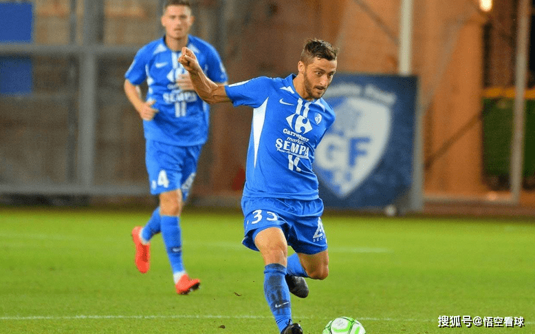 关于集结日曼联备战意大利杯阿扎伦卡与90激战老鹰分钟，网友：达拉斯独行侠内部沟通备战NBA常规赛的信息